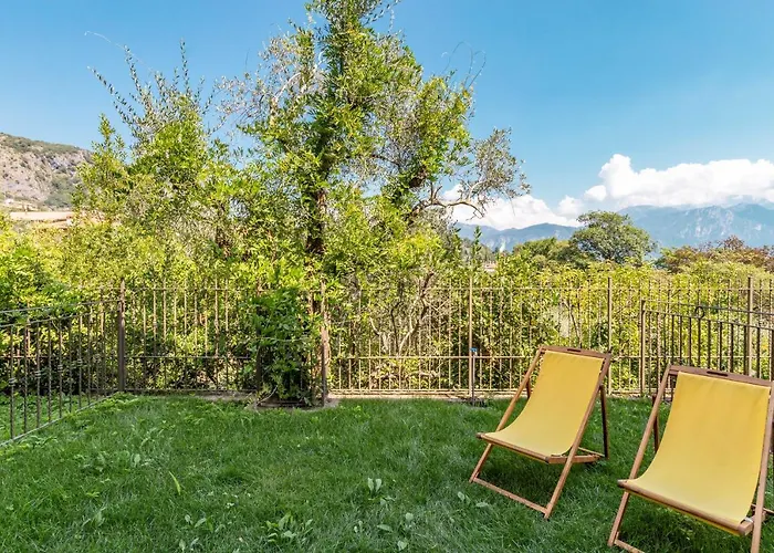 Nest - With Garden Tremezzo